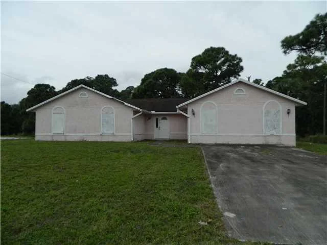 Unit for sale at 3247 S 7th Street, Fort Pierce, FL 34982