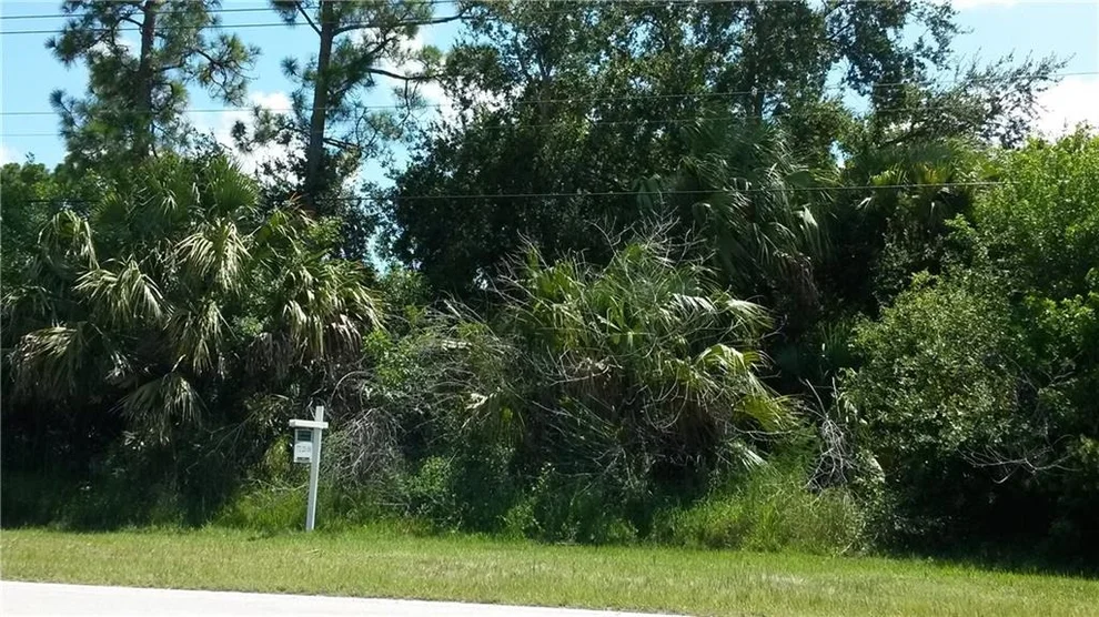 Unit for sale at 1556 SW California Boulevard, Port St. Lucie-River Park, FL 34953