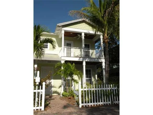 Unit for sale at 516 SW CALIFORNIA Avenue, Stuart, FL 34994