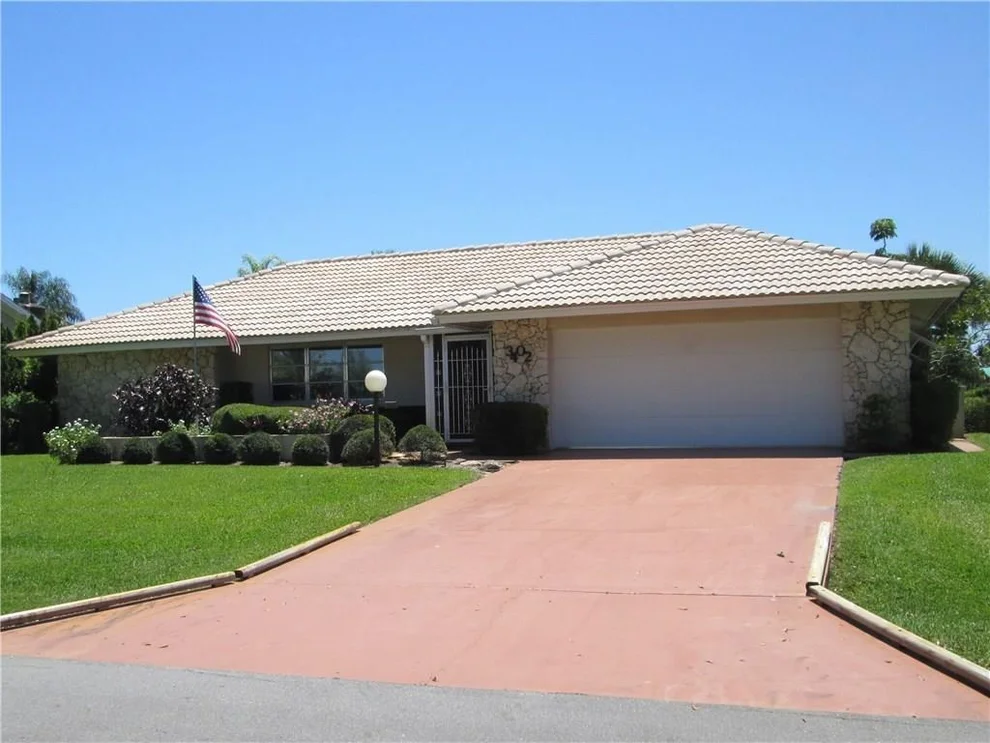 Unit for sale at 3402 SE Court Drive, Stuart, FL 34997