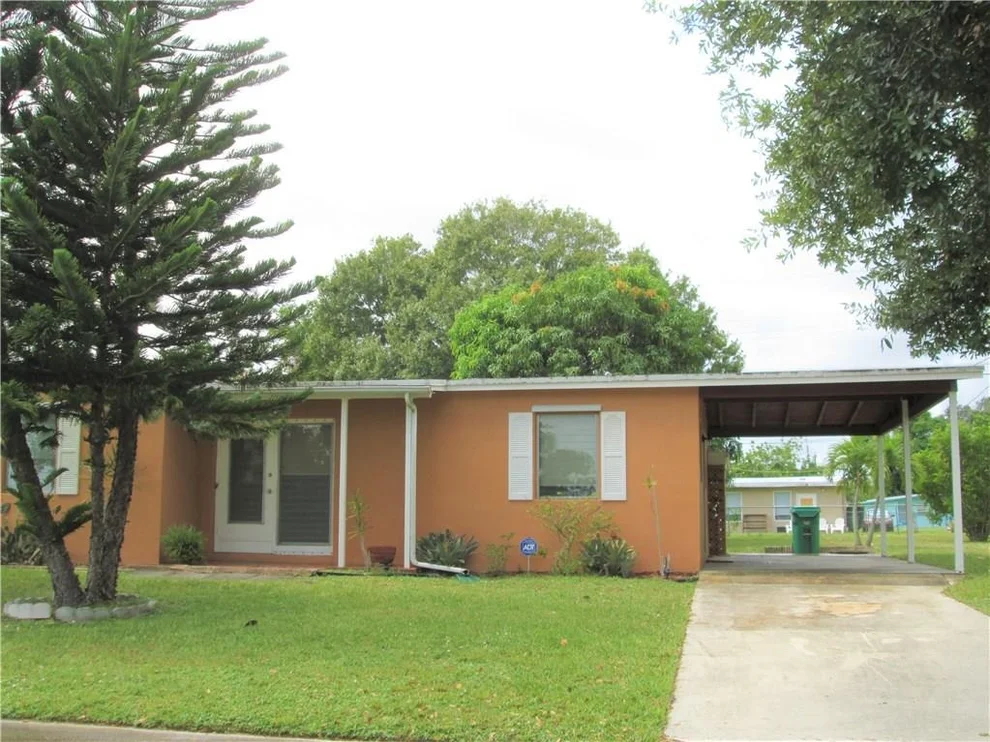 Unit for sale at 300 SE Celestia Court, Port St Lucie, FL 34983