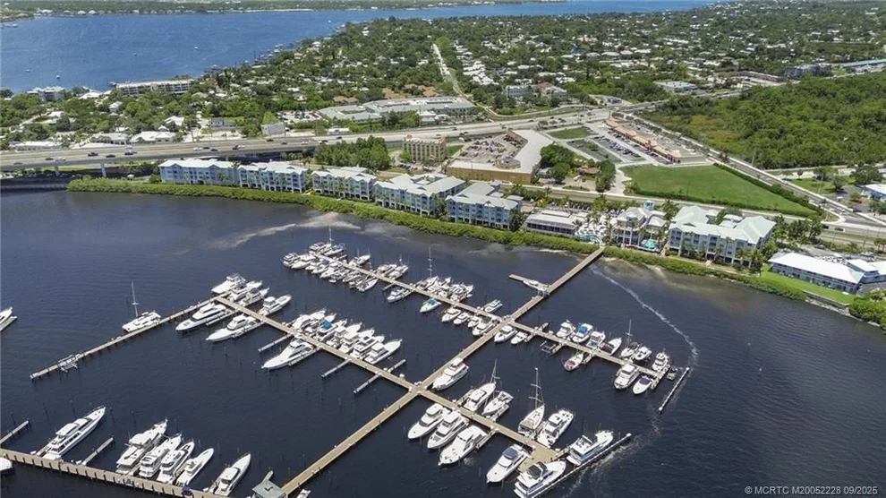 Unit for sale at 275 NW Flagler Avenue, Stuart, FL 34994
