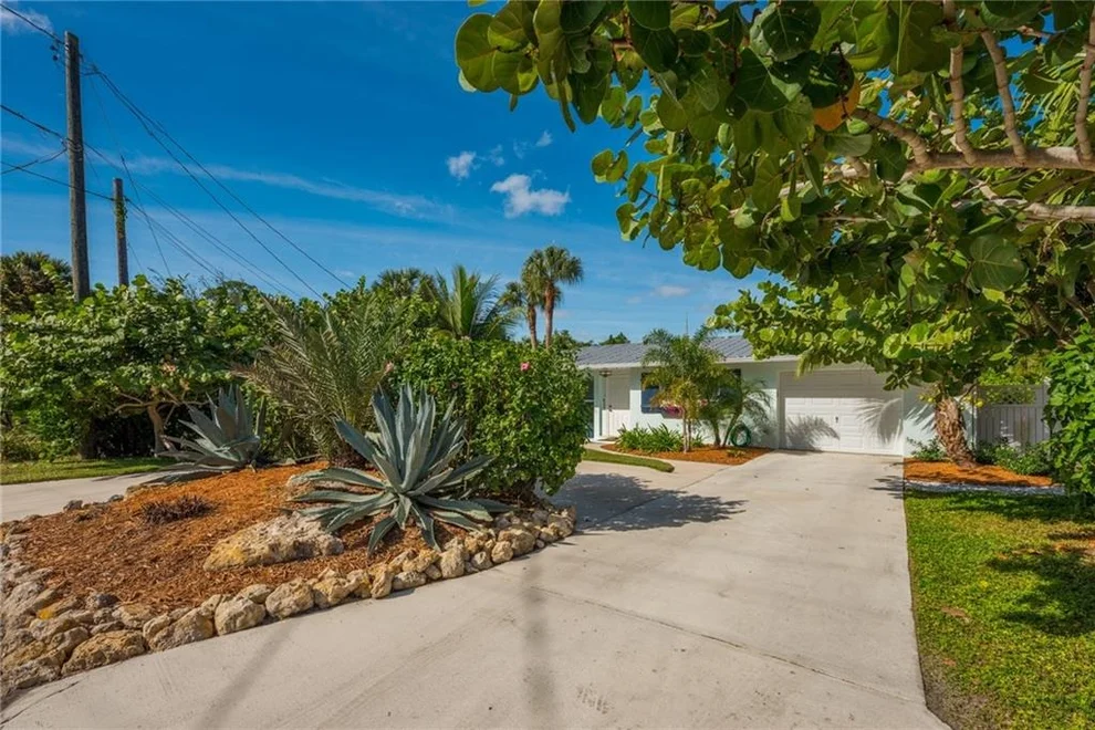 Unit for sale at 432 SE Edgewood Drive, Stuart, FL 34996