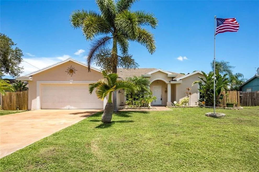 Unit for sale at 559 NW Monica Street, Port St Lucie, FL 34983