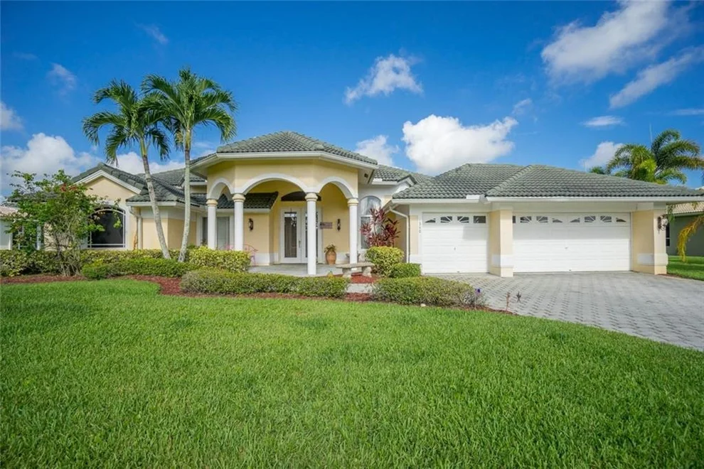 Unit for sale at 1340 SW Squire Johns Lane, Palm City, FL 34990
