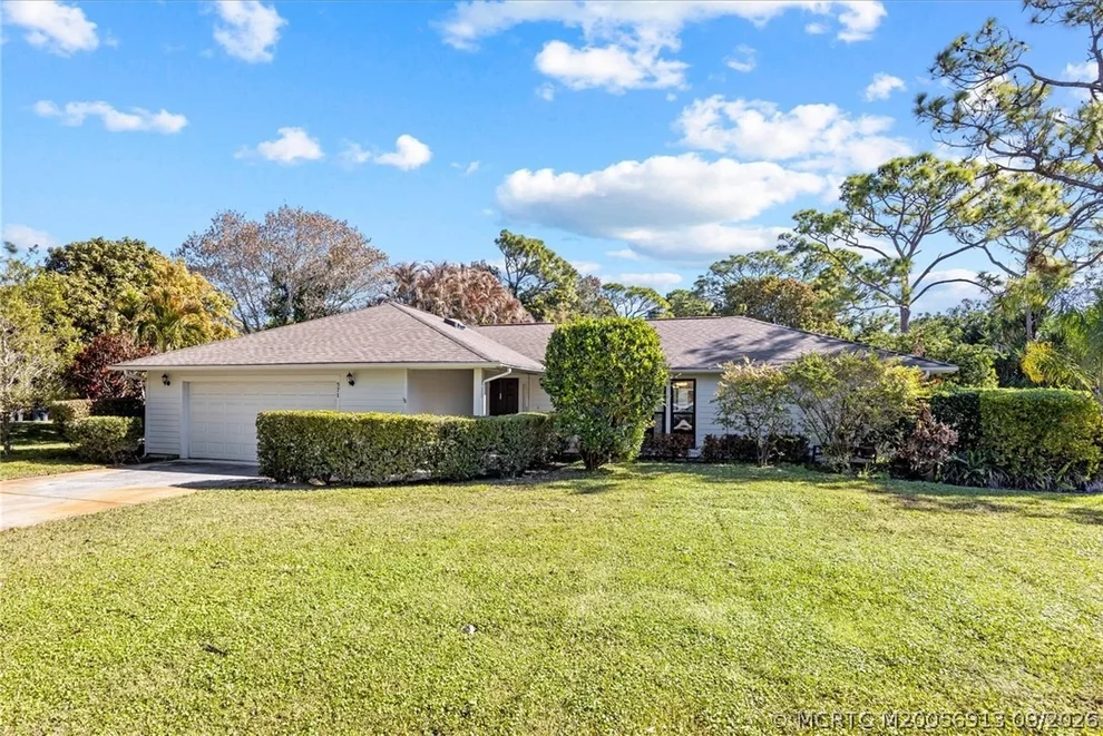 Unit for sale at 571 NE Town Terrace, Jensen Beach, FL 34957