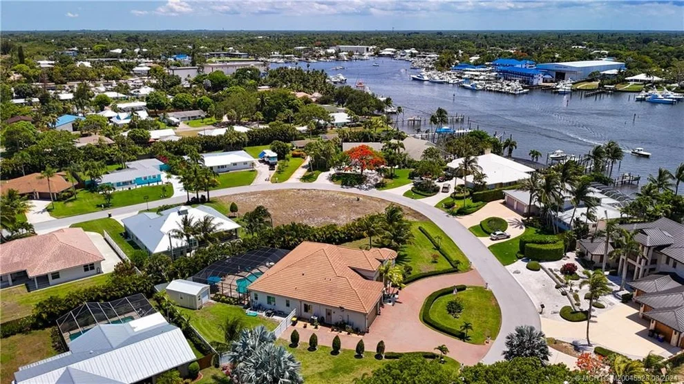 Unit for sale at 4459 SE Bayshore Terrace, Stuart, FL 34997