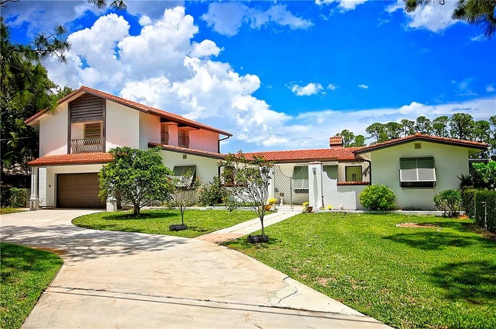Unit for sale at 1181 SW Pine Tree Lane, Palm City, FL 34990