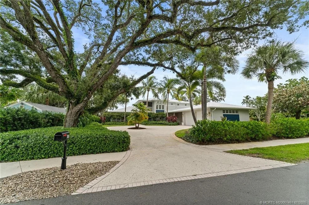 Unit for sale at 700 SW Saint Lucie Crescent, Stuart, FL 34994