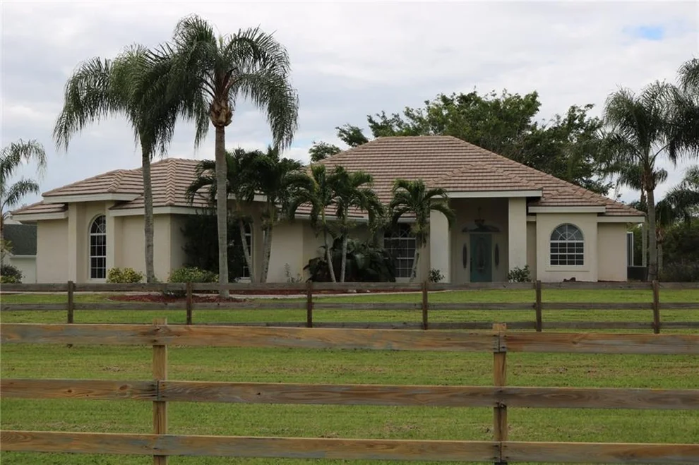 Unit for sale at 4300 SW Sundown Lane, Palm City, FL 34990