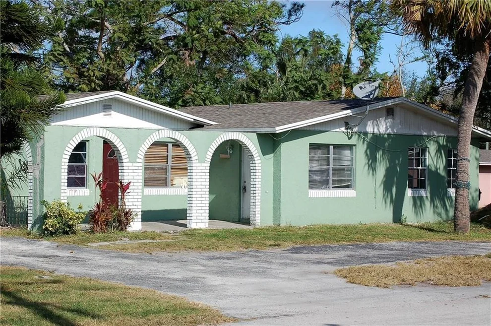Unit for sale at 1601 & 1603 SE 7th Street, Stuart, FL 34996