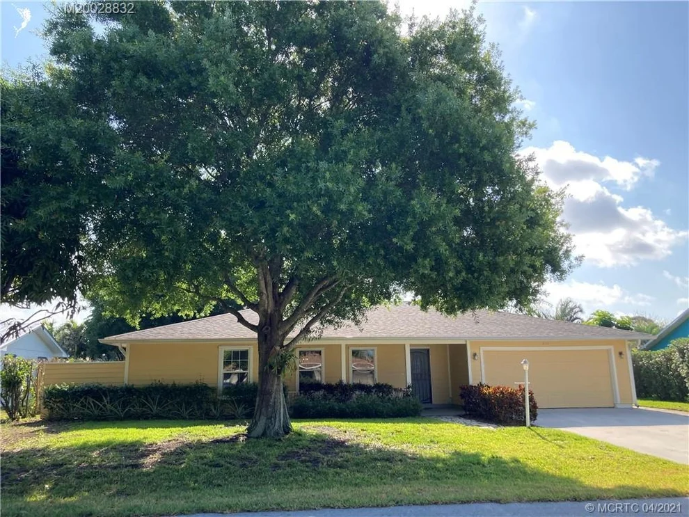 Unit for sale at 2061 NE Hoya Calle, Jensen Beach, FL 34957