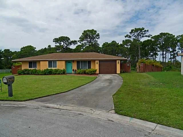 Unit for sale at 1498 SE Buckingham Terrace, Port St Lucie, FL 34952