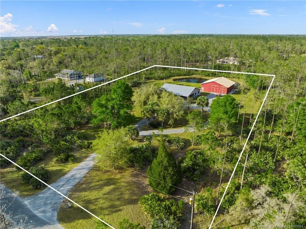 Unit for sale at 32801 Highway 441 N, Lot 47, Okeechobee, FL 34972