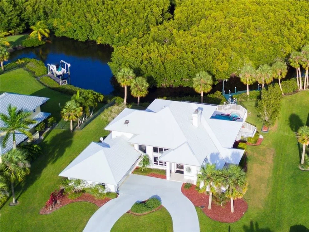 Unit for sale at 2345 NW Bay Colony Drive, Stuart, FL 34994