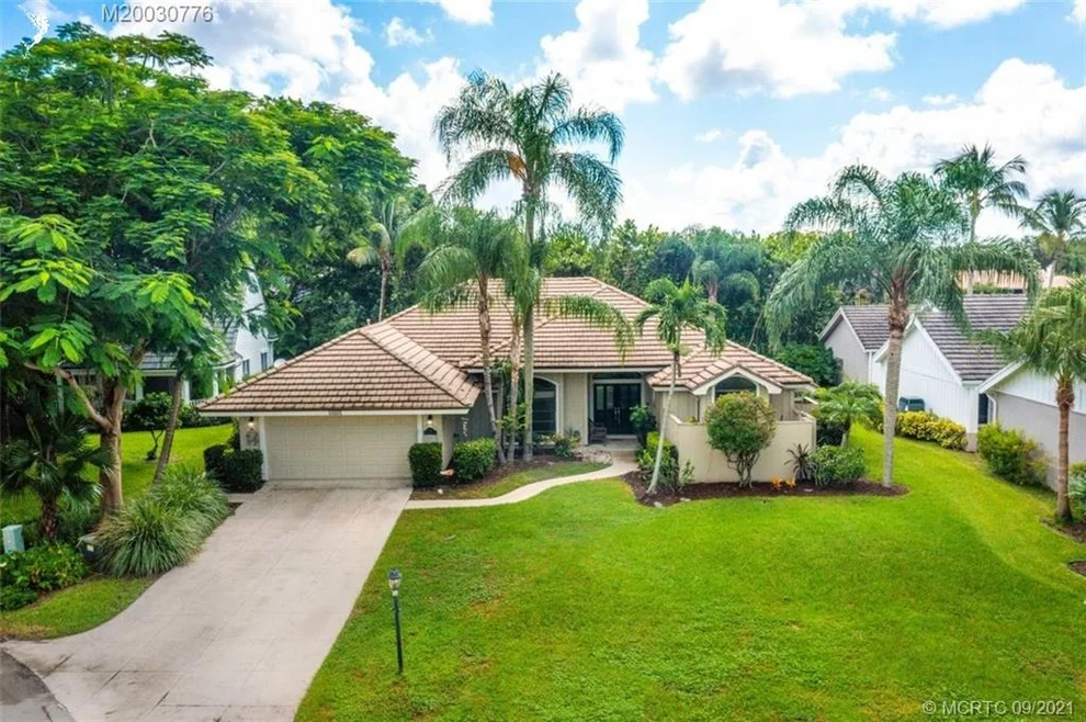 Unit for sale at 5008 Whispering Hollow, Palm Beach Gardens, FL 33418
