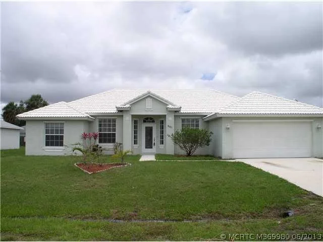 Unit for sale at 961 SW Dalton Avenue, Port St Lucie, FL 34953