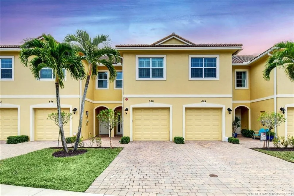 Unit for sale at 680 SW Glen Crest Way, Stuart, FL 34997