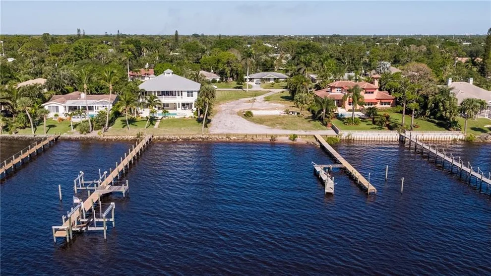 Unit for sale at 641 NW Sunset Drive, Stuart, FL 34994