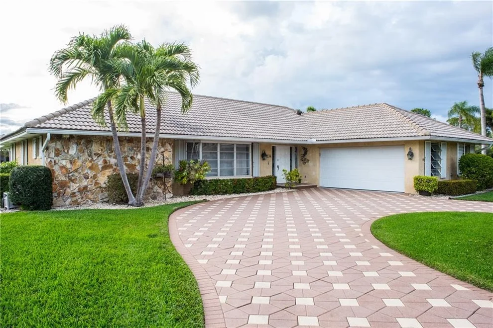 Unit for sale at 3234 SE Fairway E, Stuart, FL 34997