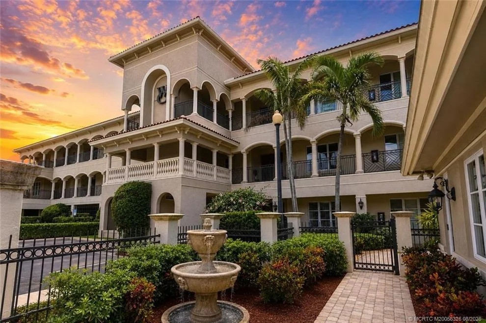 Unit for sale at 952 SE Willoughby Trace, Stuart, FL 34997