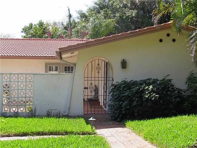 Unit for sale at 17 Palmetto Drive, Stuart, FL 34996