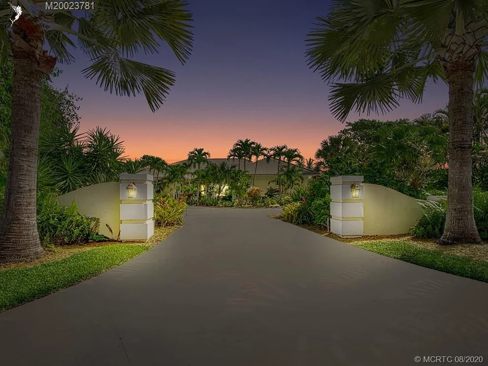 Unit for sale at 565 SE Saint Lucie Boulevard, Stuart, FL 34996