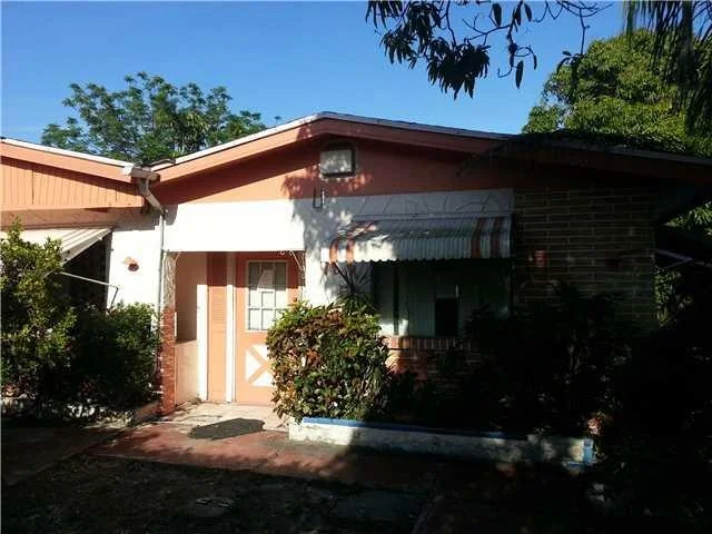 Unit for sale at 725 SE Bahama Avenue, Stuart, FL 34994