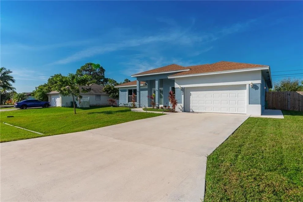 Unit for sale at 2002 SE South Buttonwood Drive, Port St Lucie, FL 34952