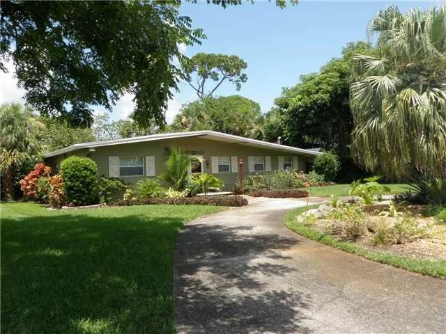 Unit for sale at 918 SE Madison Avenue, Stuart, FL 34996