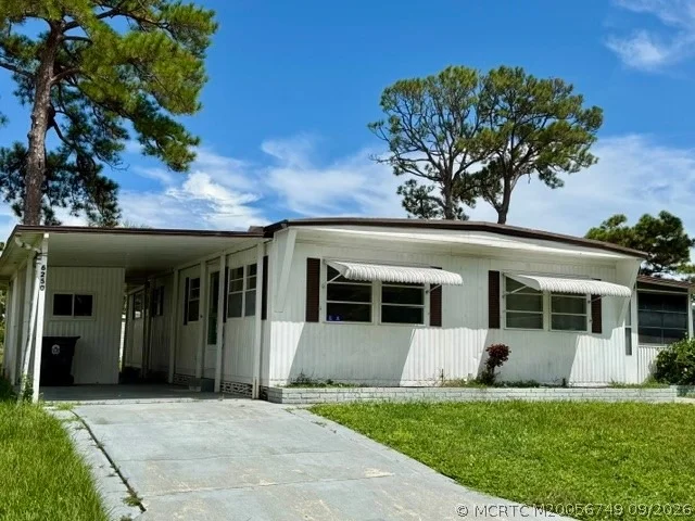 Unit for sale at 6250 Ficus Lane, Lantana, FL 33462
