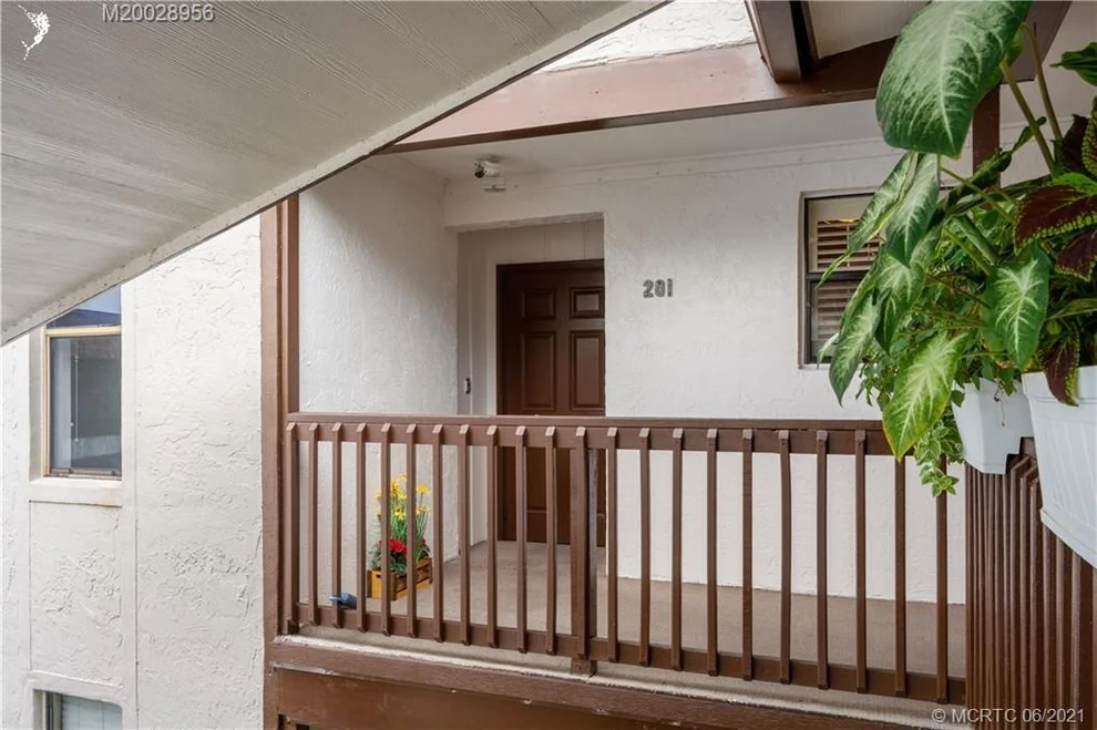 Unit for sale at 6531 SE Federal Highway, Stuart, FL 34997