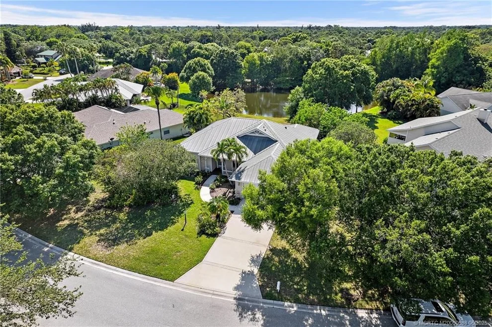 Unit for sale at 579 SE Meadow Wood Way, Stuart, FL 34997