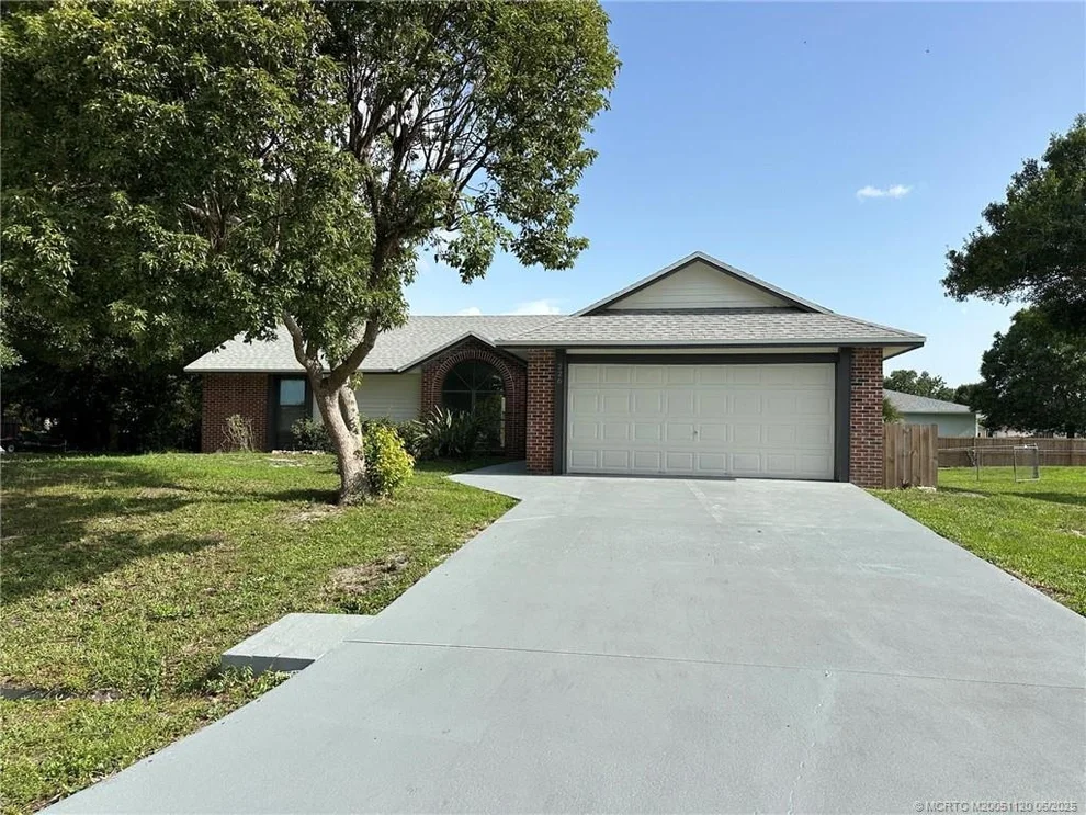 Unit for sale at 226 SW Statler Avenue, Port St Lucie, FL 34984