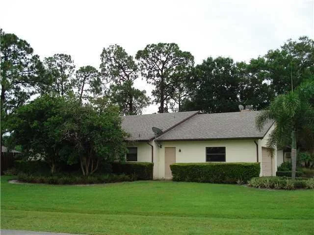 Unit for sale at 1601 SE Mistletoe Street, Port St Lucie, FL 34983