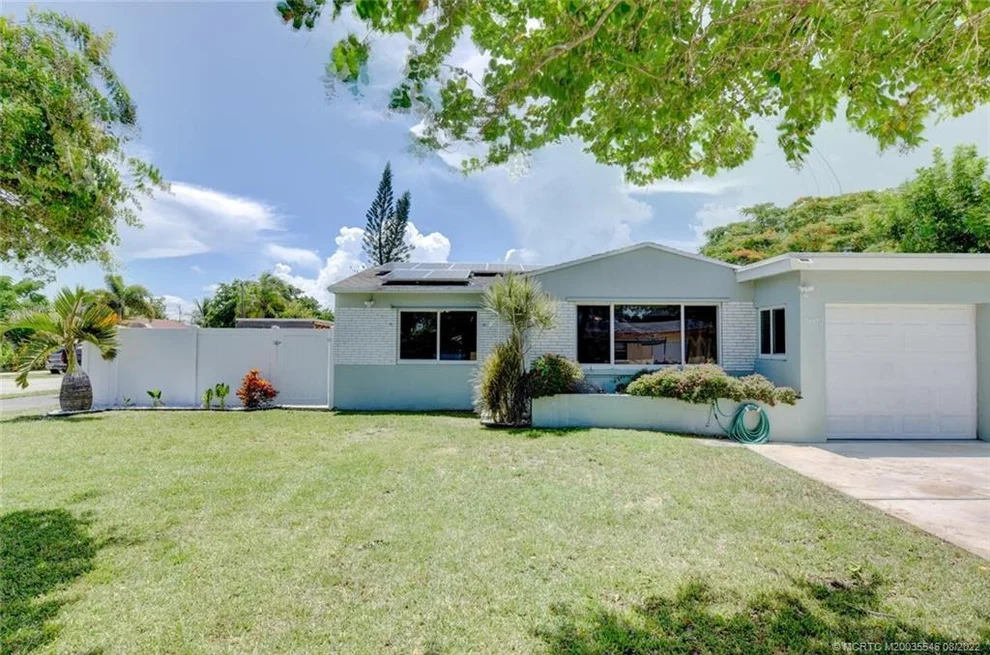 Unit for sale at 1602 N 23rd Avenue, Hollywood, FL 33020