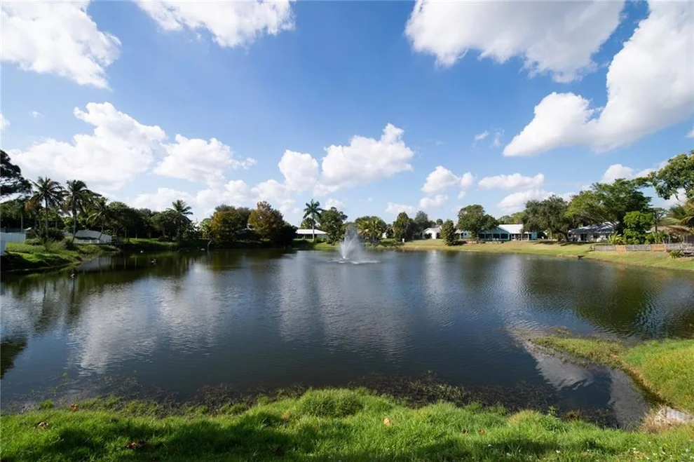 Unit for sale at 716 SE Alamanda Way, Stuart, FL 34996