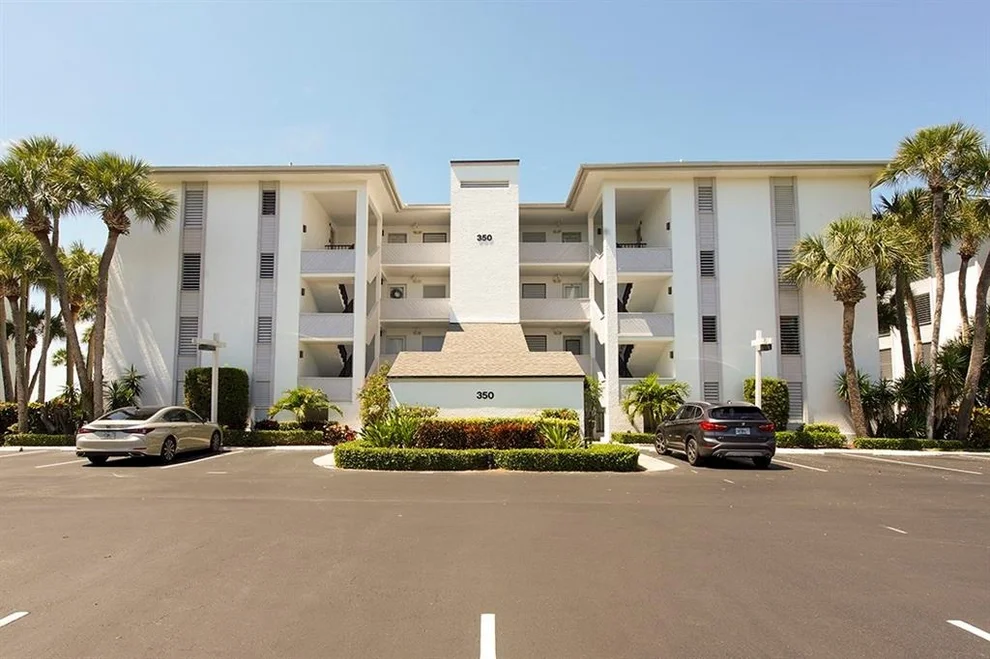 Unit for sale at 350 NE Edgewater Drive, Stuart, FL 34996