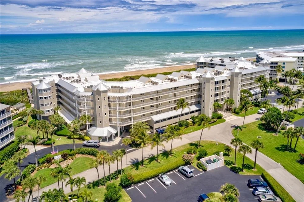 Unit for sale at 579 NE Plantation Road, Stuart, FL 34996