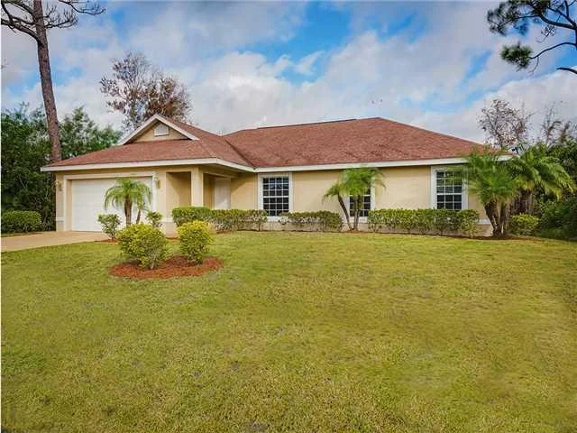 Unit for sale at 105 SW Glenwood Drive, Port St Lucie, FL 34984