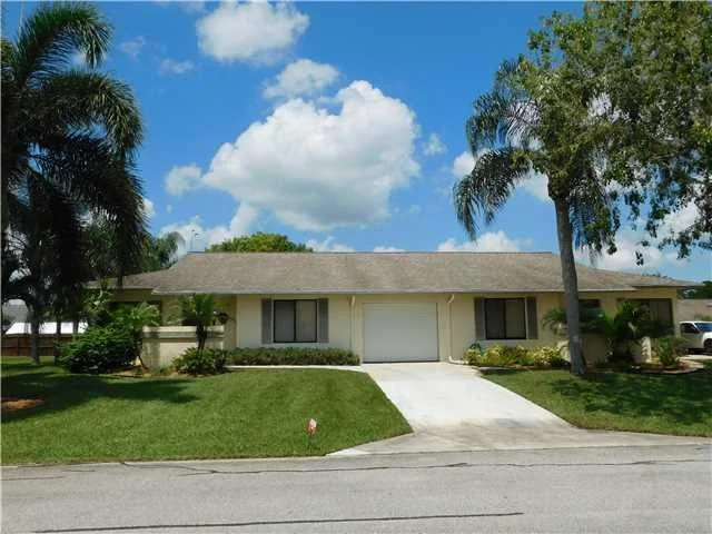 Unit for sale at 4564 SE Beaver Lane, Stuart, FL 34997