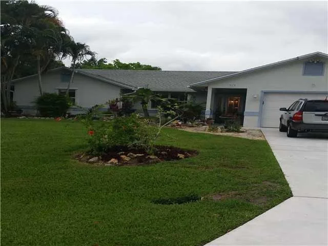 Unit for sale at 313 SE Fallon Drive, Port St Lucie, FL 34983