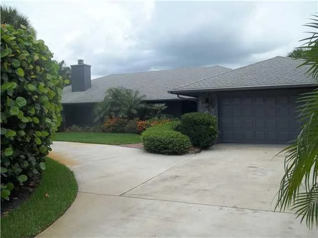 Unit for sale at 1535 SW Pendarvis Court, Palm City, FL 34990