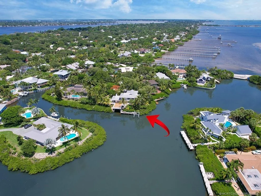 Unit for sale at 6 Mindoro Street, Sewalls Point, FL 34996