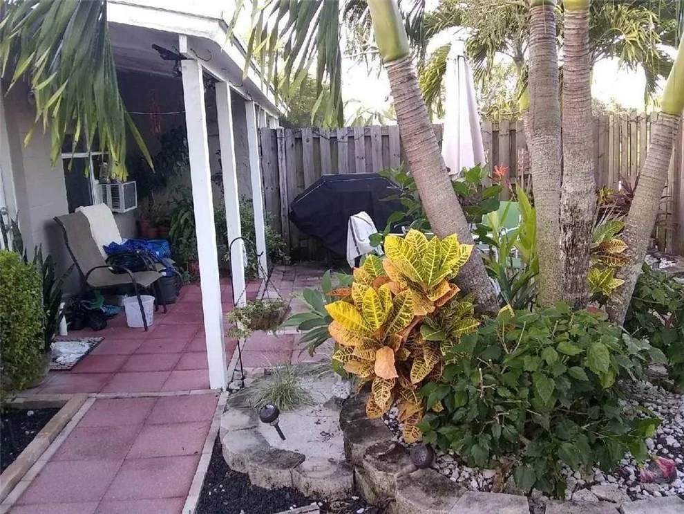 Unit for sale at 413 SE Lake Street, Stuart, FL 34994