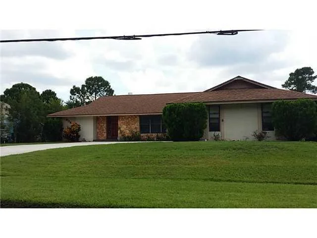 Unit for sale at 638 SE Walters Terrace, Port St Lucie, FL 34983