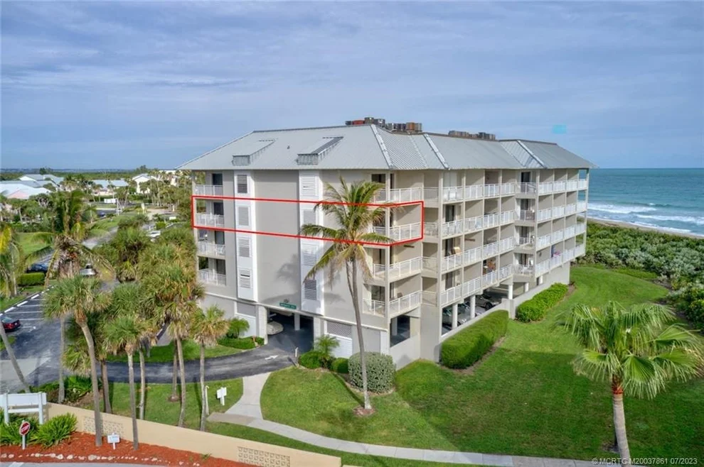 Unit for sale at 379 NE Tradewind Lane, Stuart, FL 34996