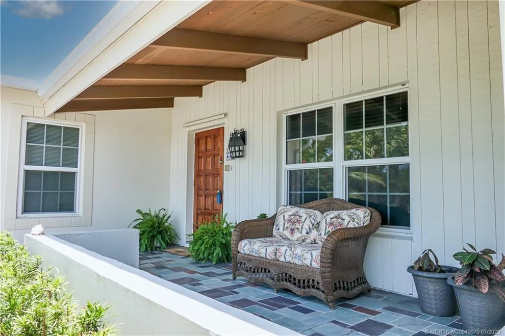 Unit for sale at 225 SW Indian Groves Drive, Stuart, FL 34994