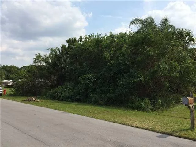 Unit for sale at 1282 SE Mcfarlane Avenue, Port St Lucie, FL 34952