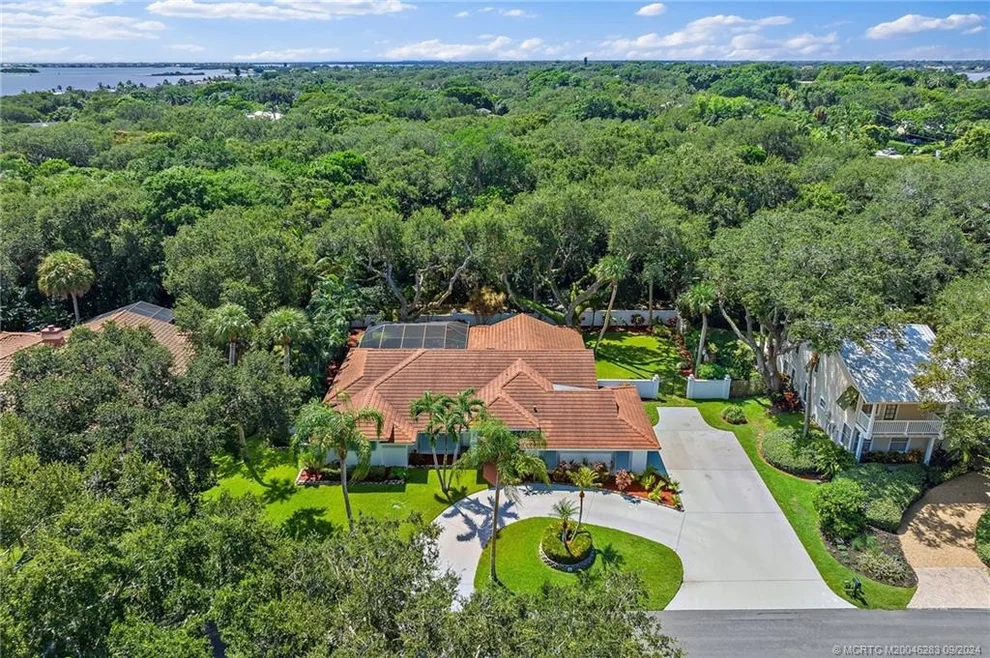 Unit for sale at 11 Heritage Way, Sewalls Point, FL 34996